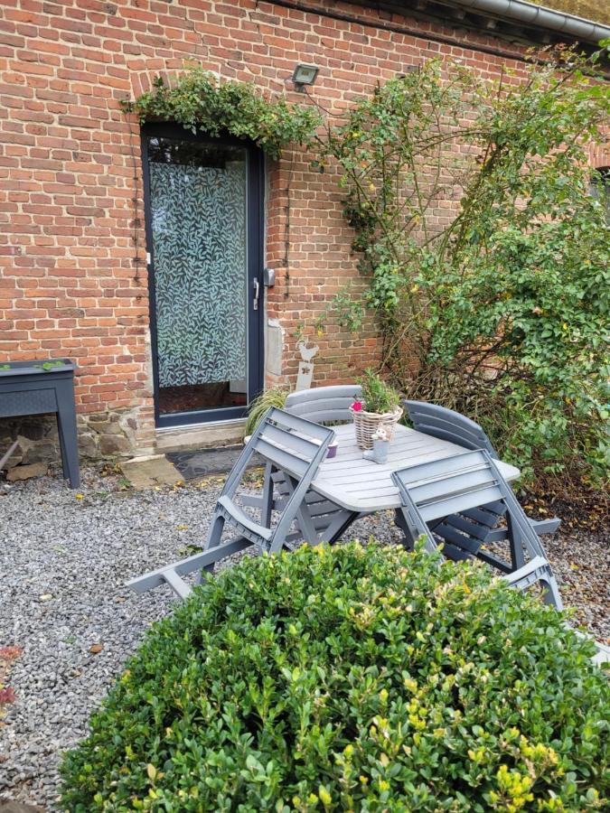 Studio Bienvenue Du Cote De Chez Nous Avec Jardin Privatif Wignehies Luaran gambar