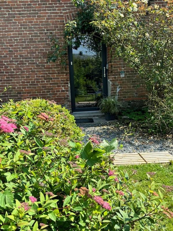 Studio Bienvenue Du Cote De Chez Nous Avec Jardin Privatif Wignehies Luaran gambar