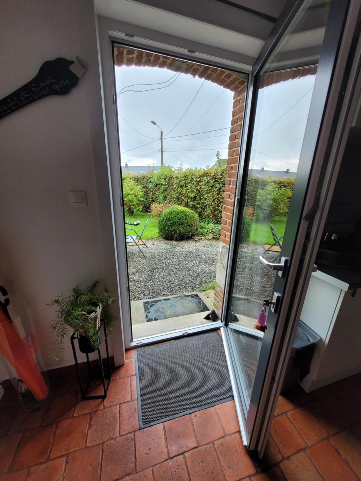 Studio Bienvenue Du Cote De Chez Nous Avec Jardin Privatif Wignehies Luaran gambar