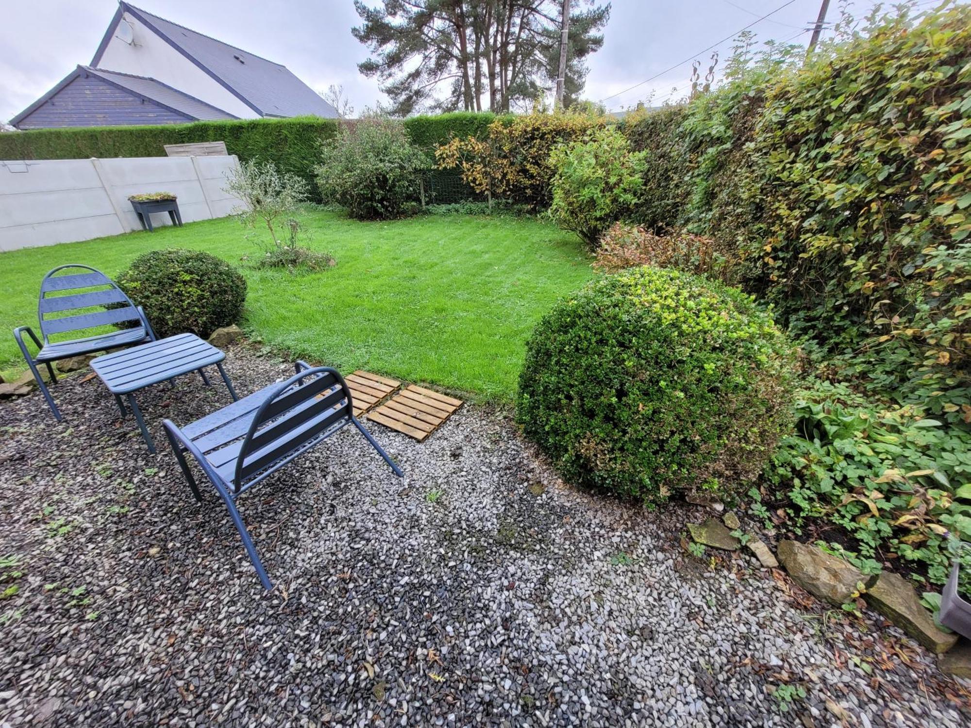 Studio Bienvenue Du Cote De Chez Nous Avec Jardin Privatif Wignehies Luaran gambar